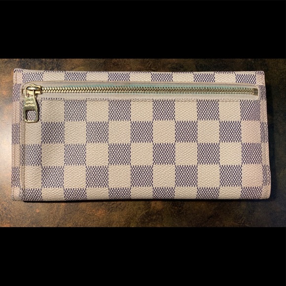 Authentic Louis Vuitton origami long wallet - Picture 2 of 8